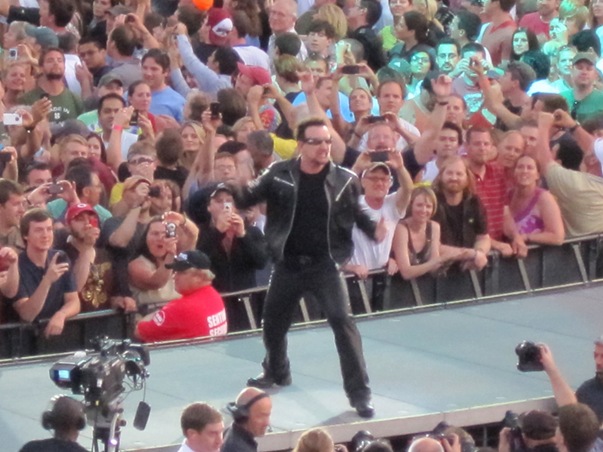 U2 Bono