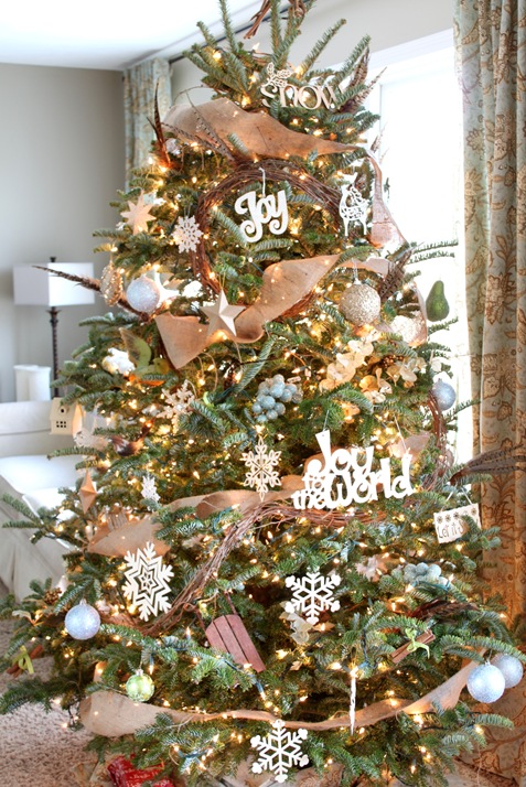neutral Christmas tree